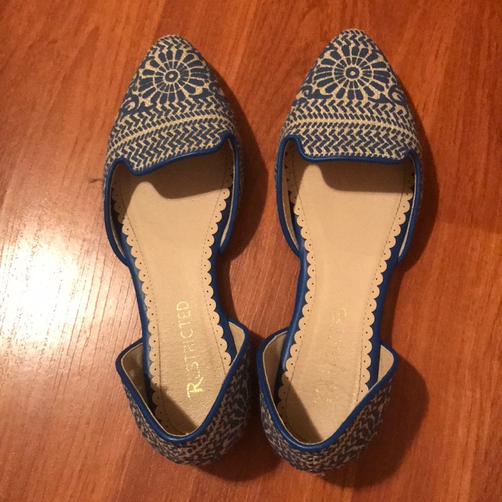 Burlap pointed flats
